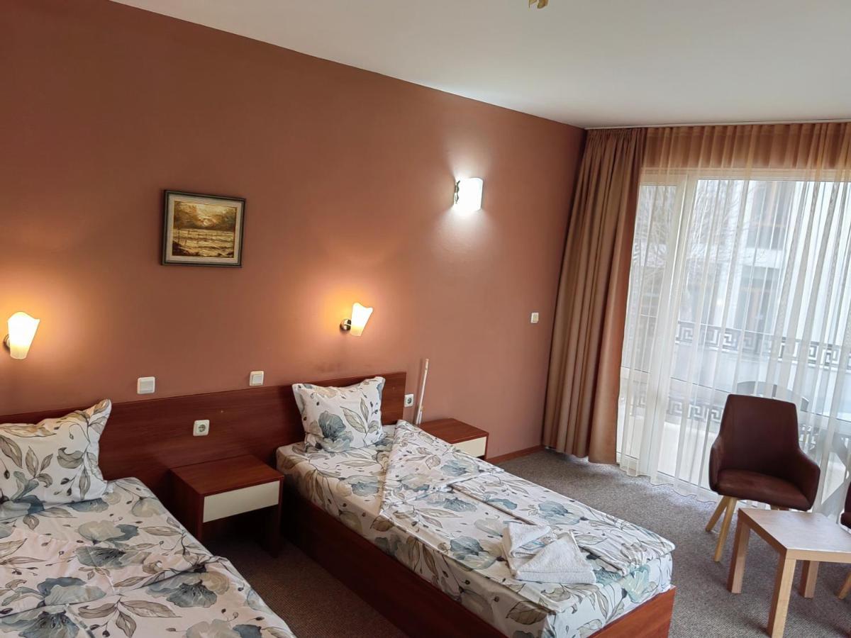 Family Hotel Diana Tsarevo Exterior foto
