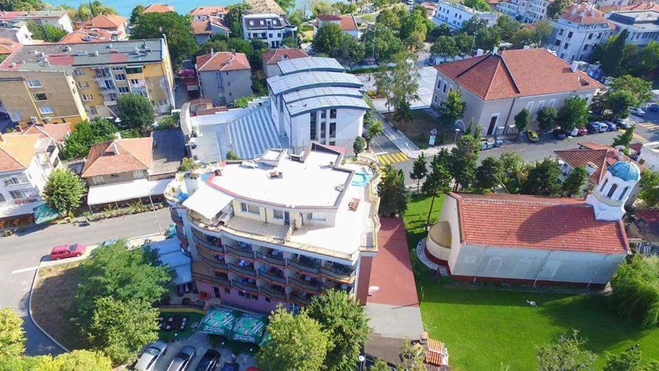 Family Hotel Diana Tsarevo Exterior foto